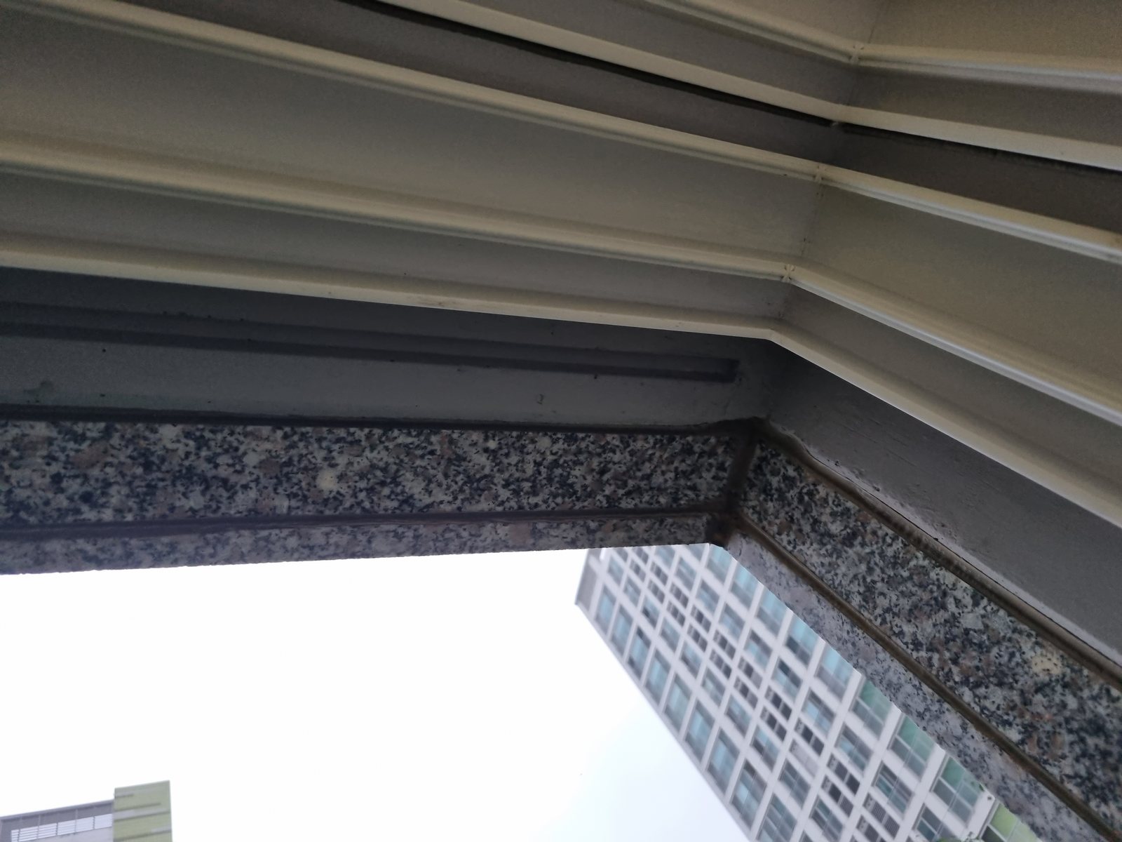 경기광주 남한산성면 상번천리 창틀 상부 자료